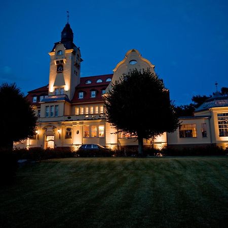 Bernsteinschloss 벤도르프 외부 사진