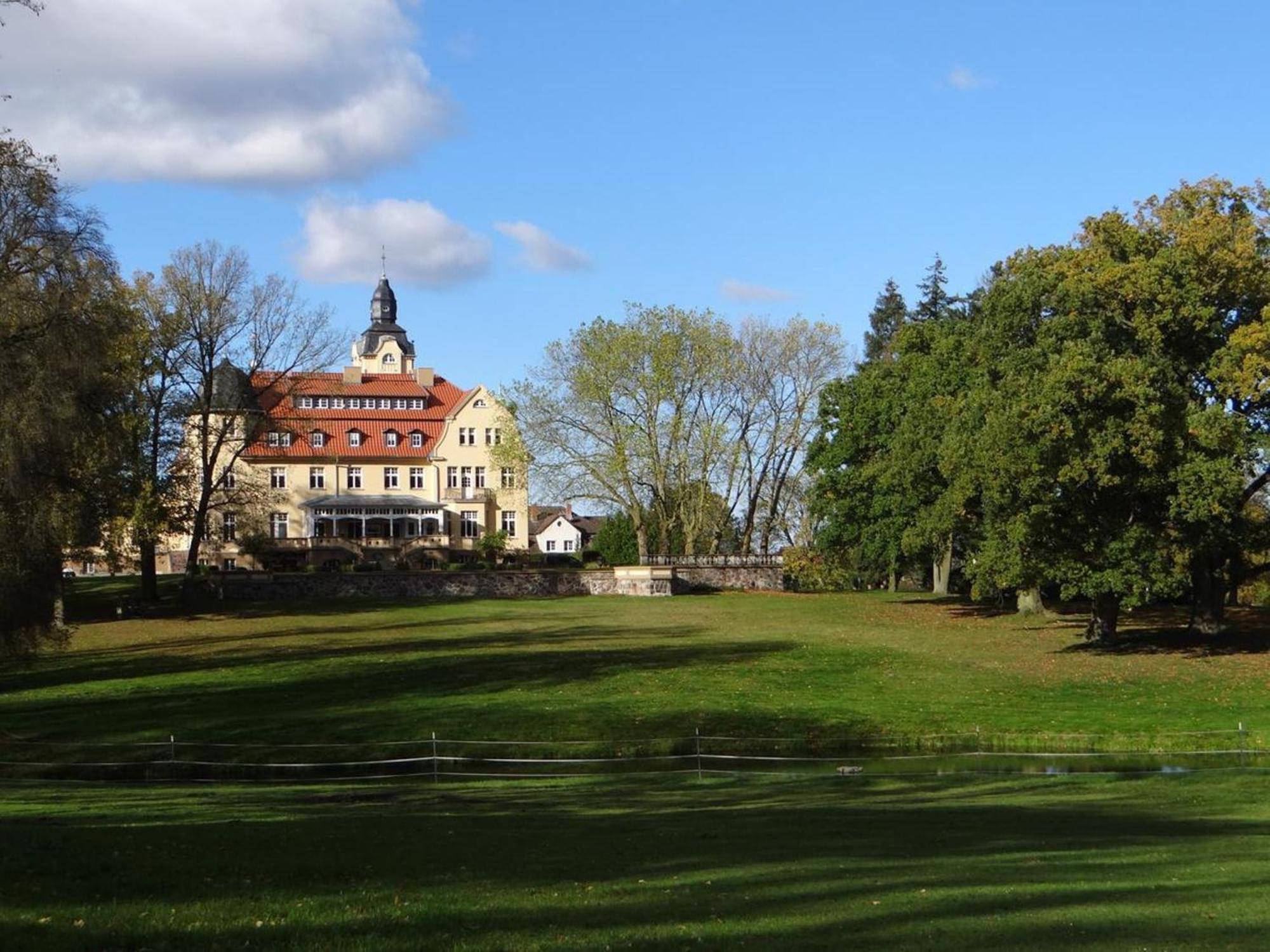 Bernsteinschloss 벤도르프 외부 사진