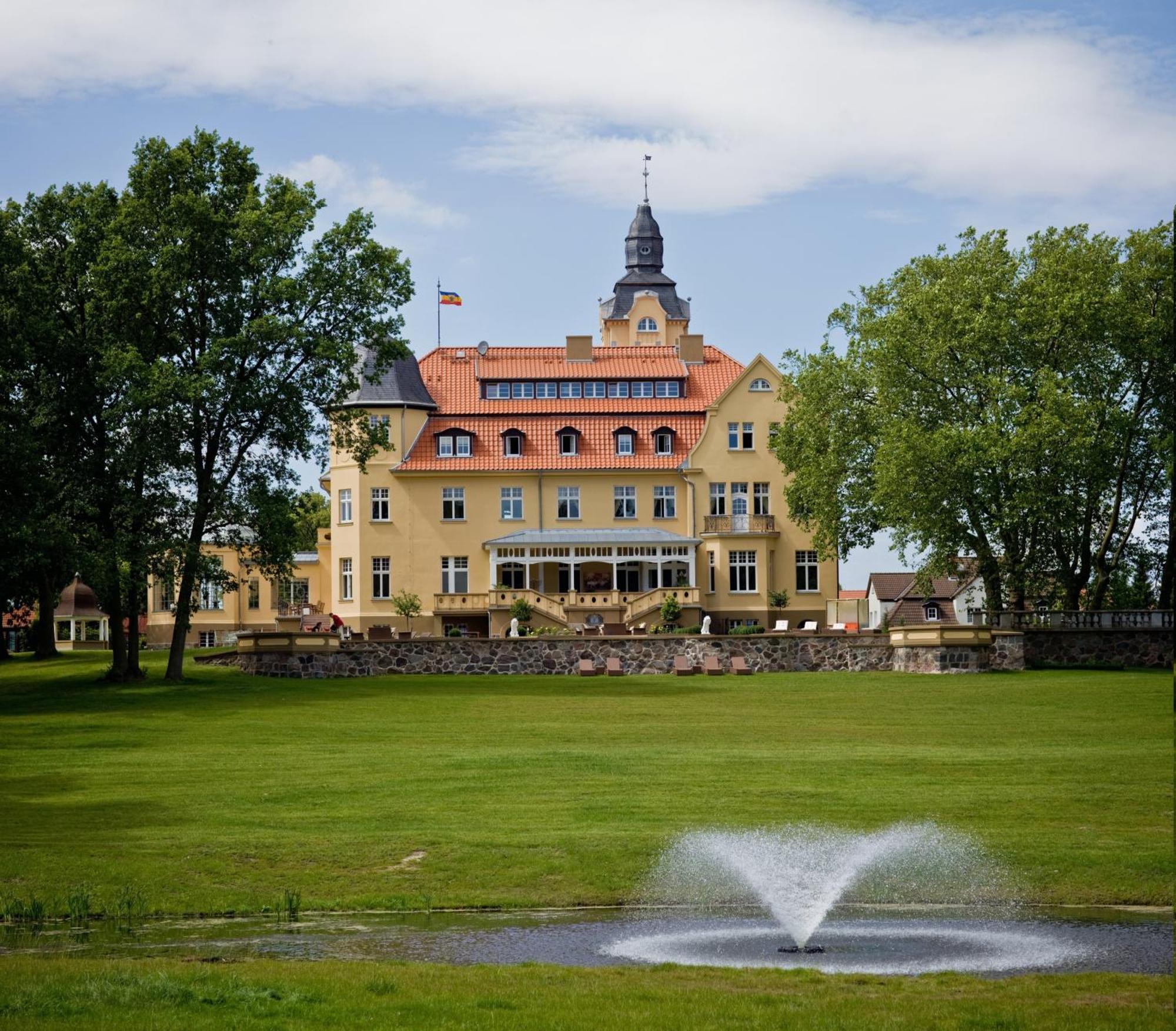Bernsteinschloss 벤도르프 외부 사진